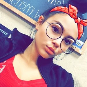 Meet your Posher, Calsa